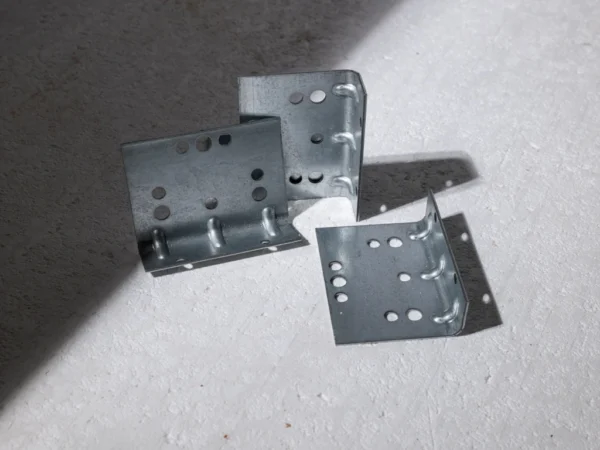 Verstärkungswinkel groß Metall